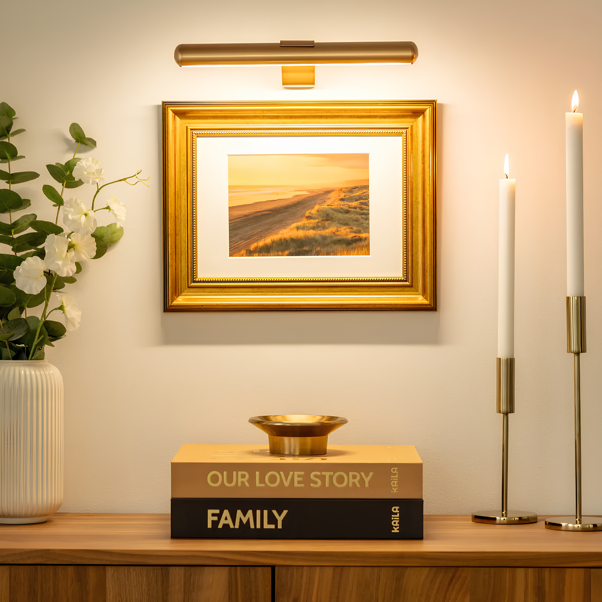 Carvallo – Elegant Vägglampa med Trådlös Perfektion Carvallo