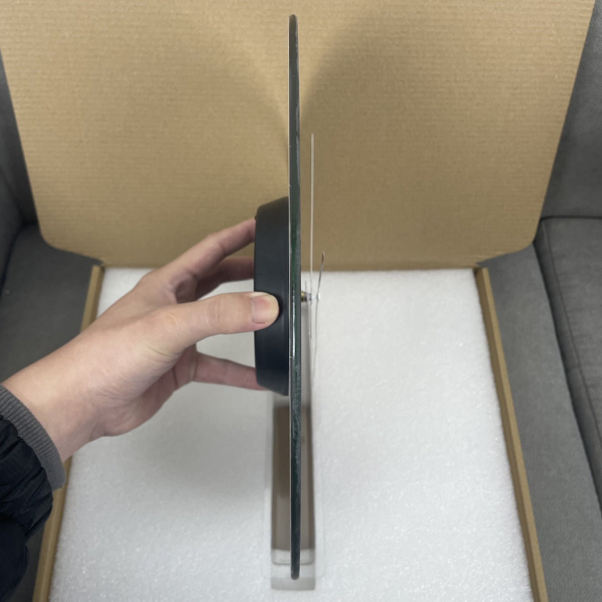 CosmicLight - Tyst Rund Väckarklocka med Planetdesign Carvallo