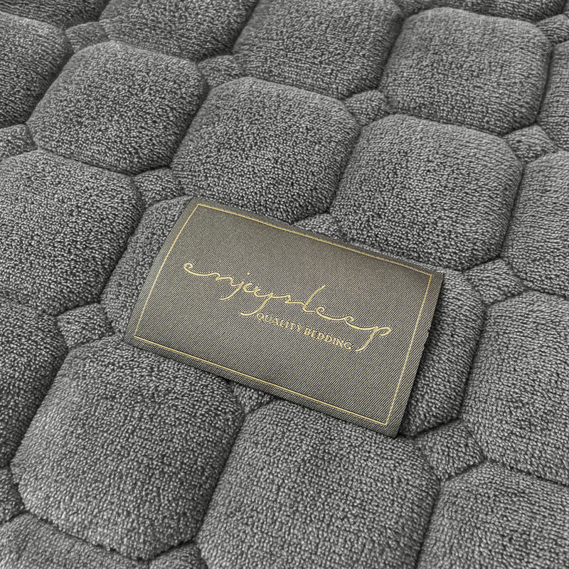 Carvallo - Mjuk dagsöverkast i modern stil med kvadratisk textur Carvallo