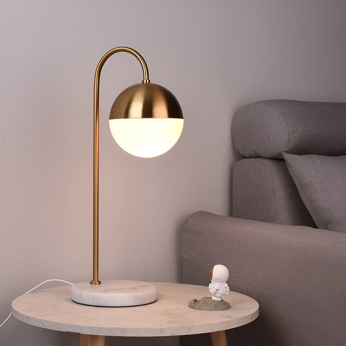 IronLume Lampa – Modern rund Globus-bordslampa Carvallo
