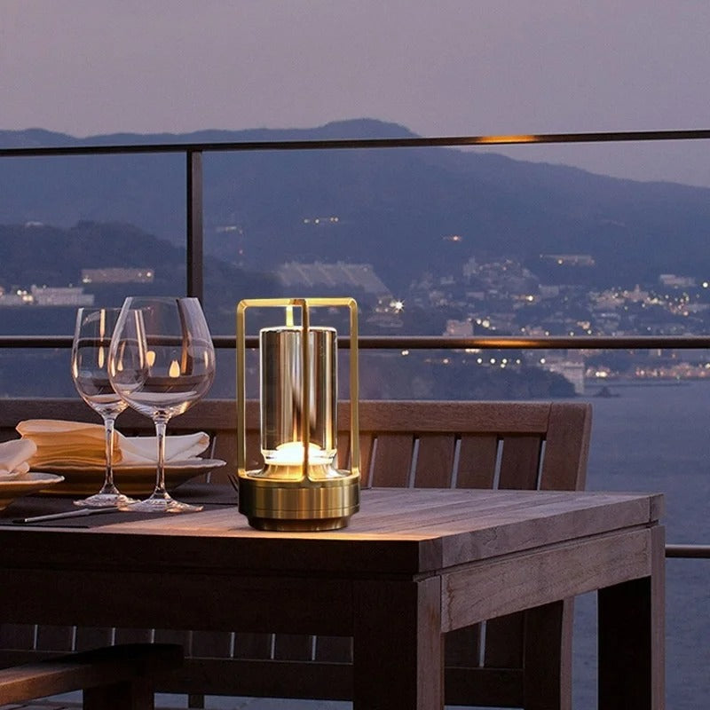 RadiantLuxe - Eleganta trådlösa lanternor för omgivande belysning Carvallo