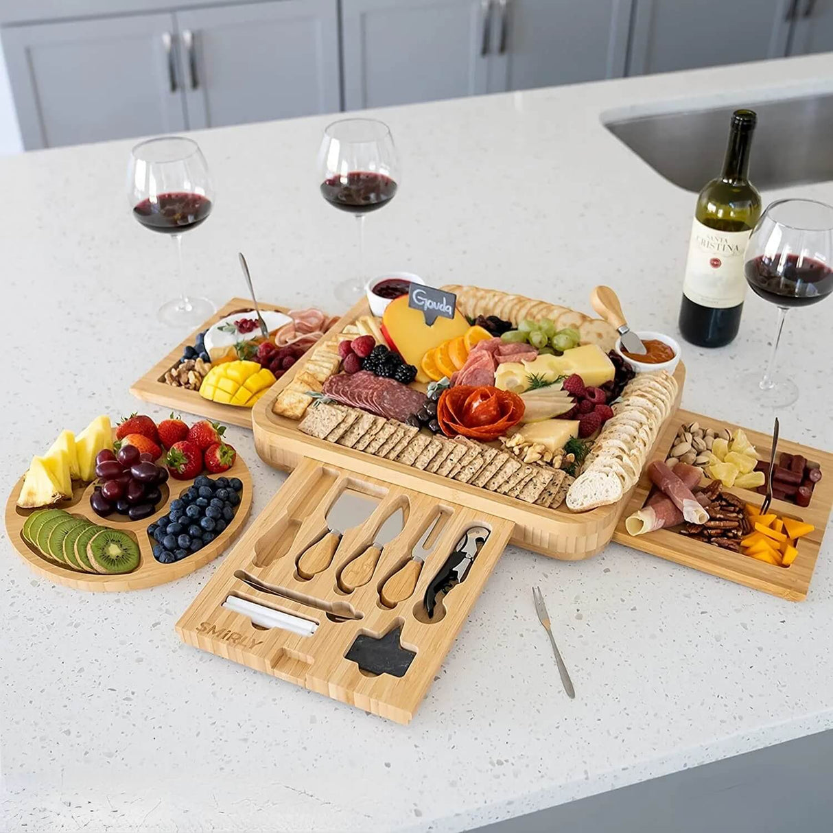 CheeseBoard ostbrädeset i trä MILA Sverige