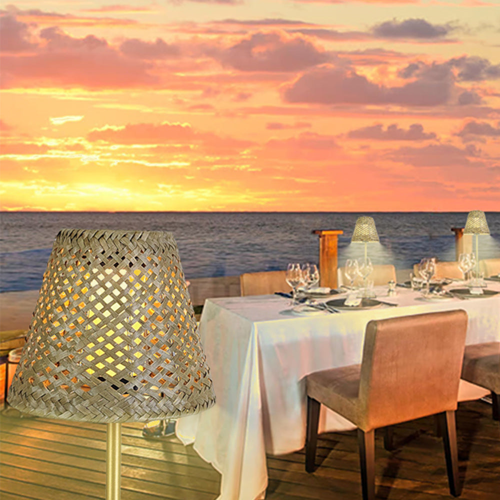 LumiTerras – Trådlös LED Bordslampa, Dimbar Utomhusbelysning för Terrass och Trädgård Carvallo