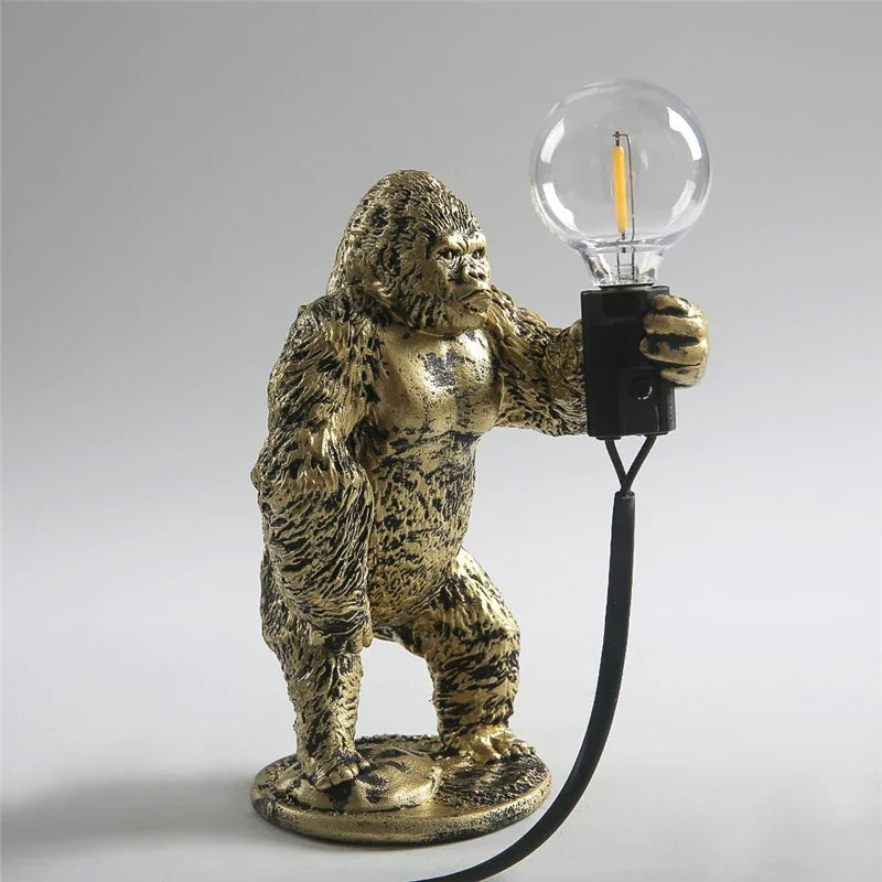 Majestic Gorilla Accent Lamp – Djärv och konstnärlig Statement Lighting MILA Sverige
