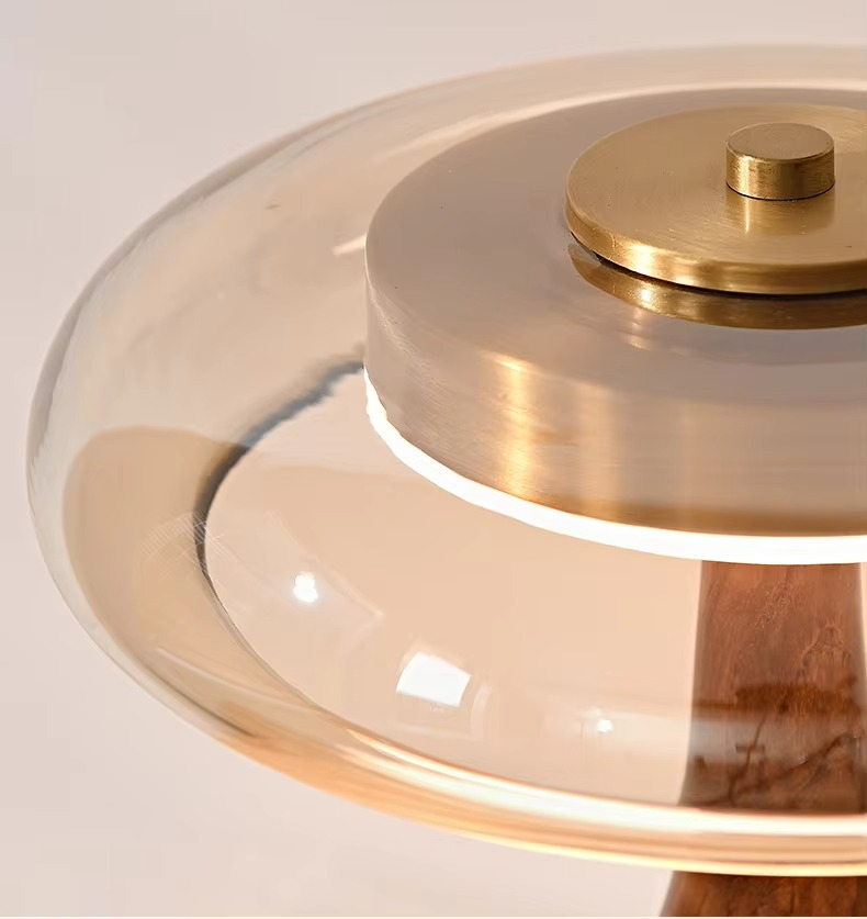 Carvallo - Bordlampa i svamp-liknande stil med glasskärm för en retro-inspirerad atmosfär Carvallo