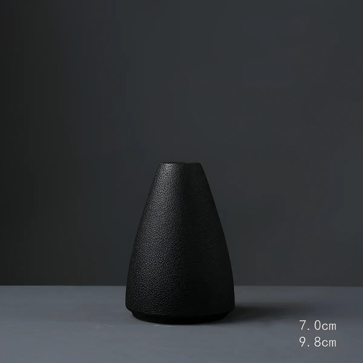 NatureCraft - Keramisk vas med textur för blomsterarrangemang Carvallo