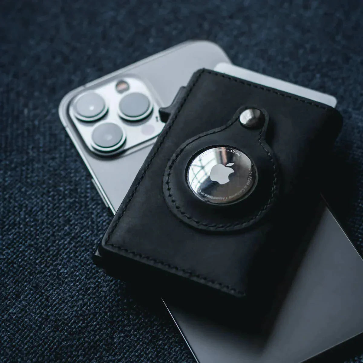 TrackSafe™ RFID-blockerande + AirTag-Hemnix-Black-1st TrackSafe för 299kr-Hemnix