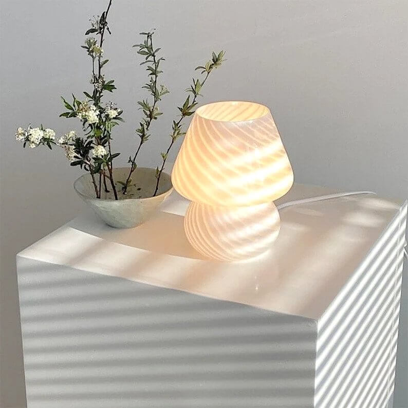 Glas Piltable Lampor | Varm LED Glöd | 7,5" Retro Design | USB eller Stickkontakt | Färgglad Vintage Stil Carvallo