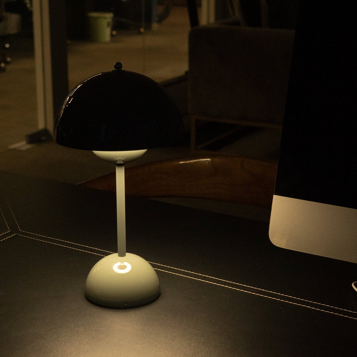 Brulee Modern Bordslampa Vattentät Trådlös och Uppladdningsbar Carvallo