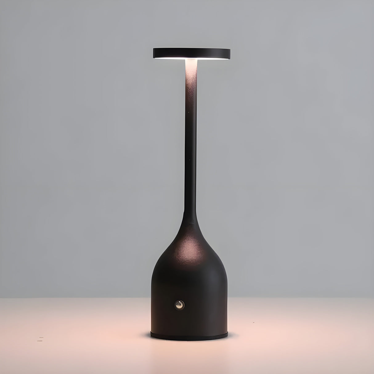 NoirLuxe Lampa – Uppladdningsbar Touch-styrd LED Skrivbordslampa Carvallo