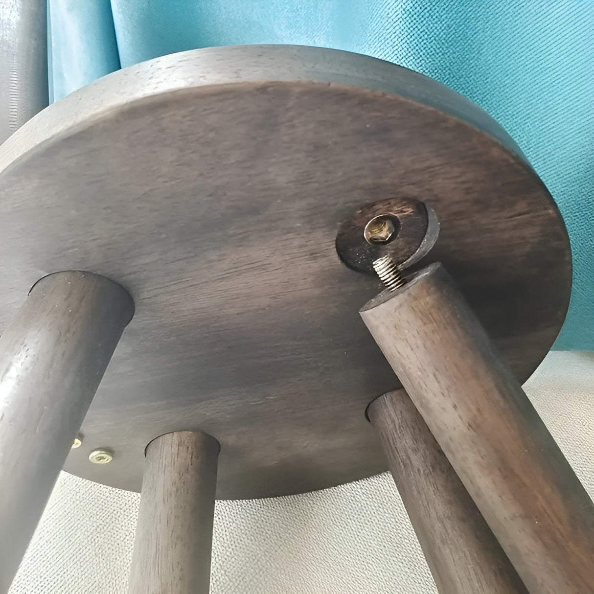 BunnyCraft Puff - Nordisk träpuff med kaninöron Carvallo