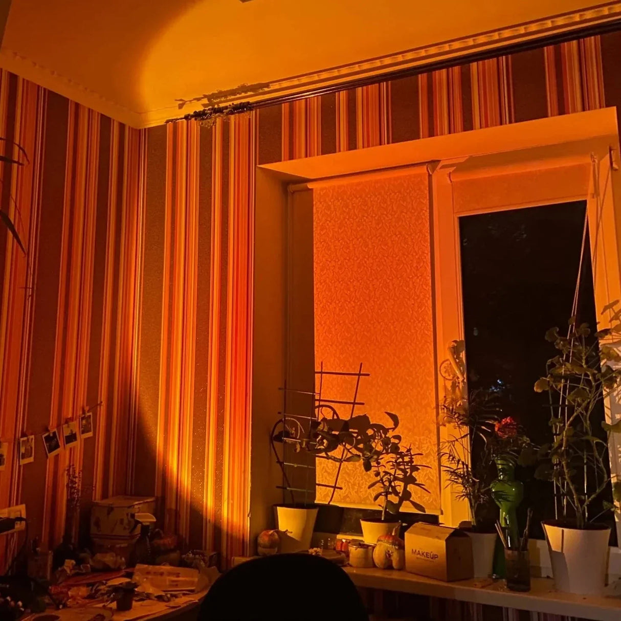 SolAura 15-färgers solnedgångsprojektorlampa för avkopplande atmosfär Carvallo