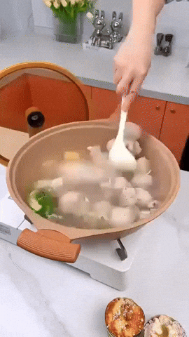 Royallure Non-Stick Wok med värmebeständig handtag – Idealisk för wokning och sautering Carvallo