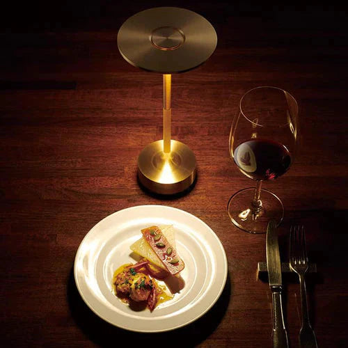 Bordslampa guld metall trådlös LED-lampa Carvallo