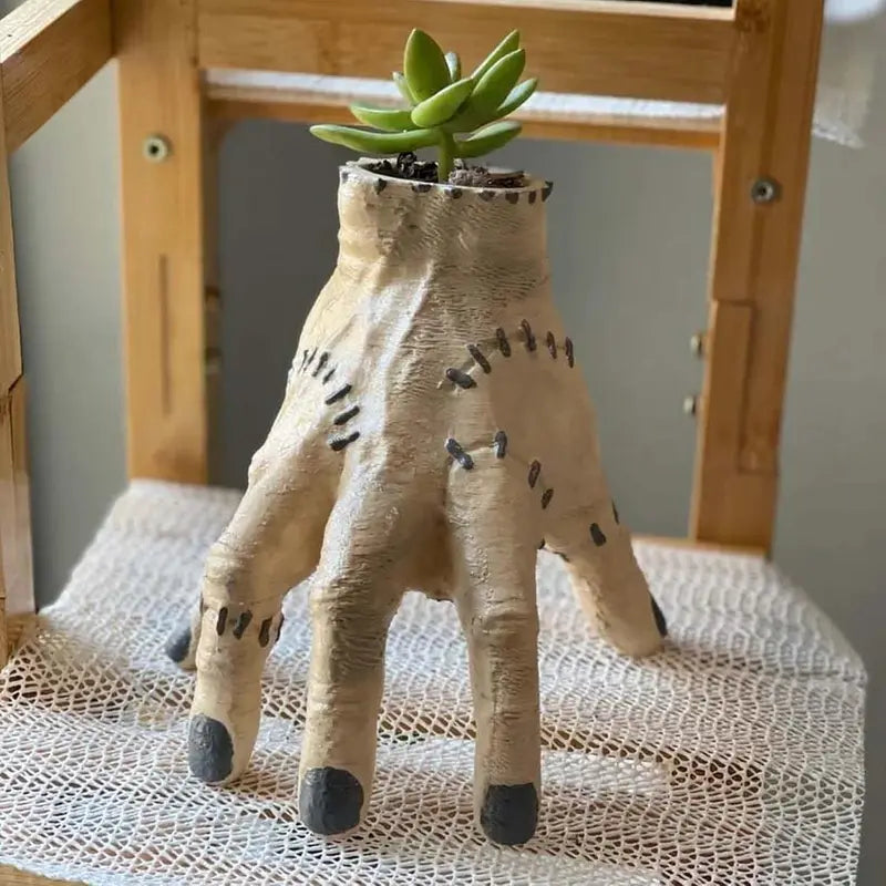 Gothic Wednesday Penhållare – Kusligt söt skrivbordsorganisatör MILA Sverige