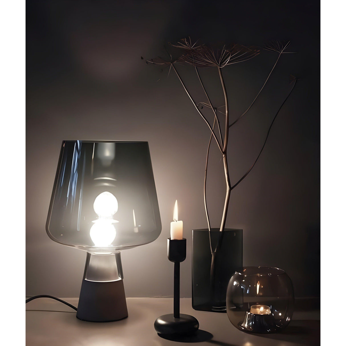 GlowSphere Bordslampa – Italiensk Glaskula Design Carvallo