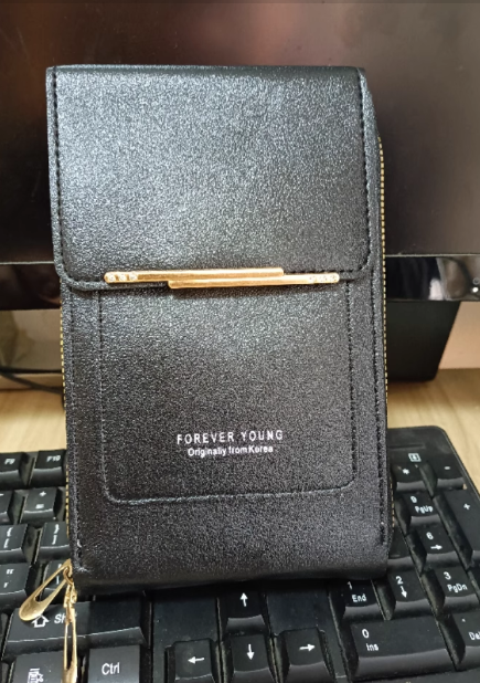 Crossbody-väska med RFID-skydd och dragkedjefickor Carvallo