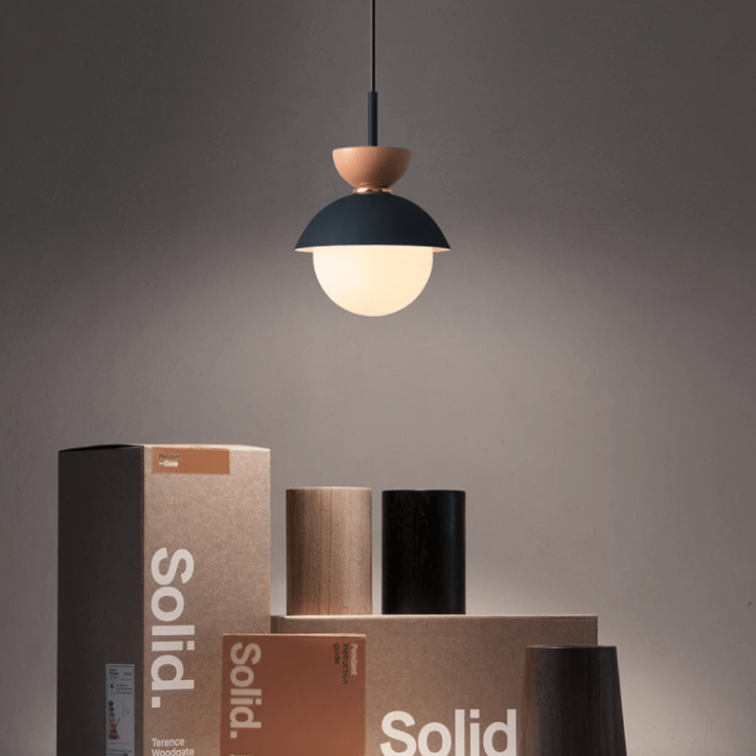 Modern Glaskrona Carvallo