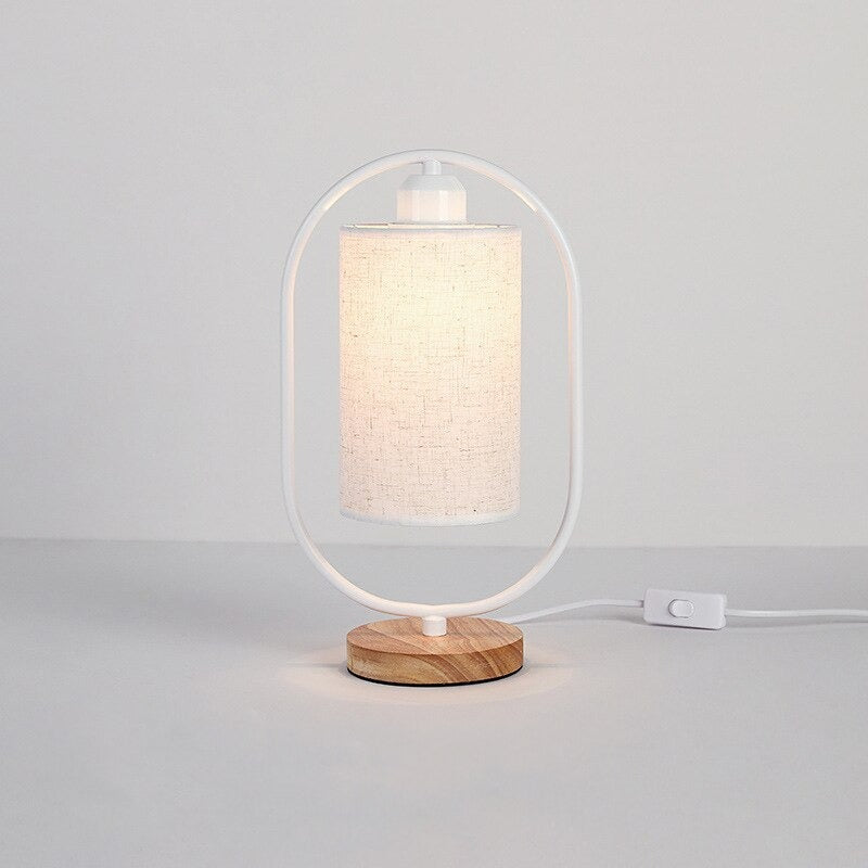 UrbanWood – Industristil Bordslampa i Trä med Metallaccent Hemnix