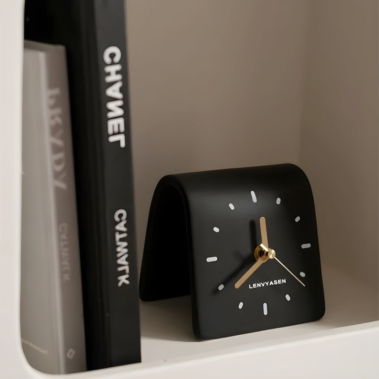 Timepiece Clock - Kreative Keramisk Skrivbordsklocka Carvallo