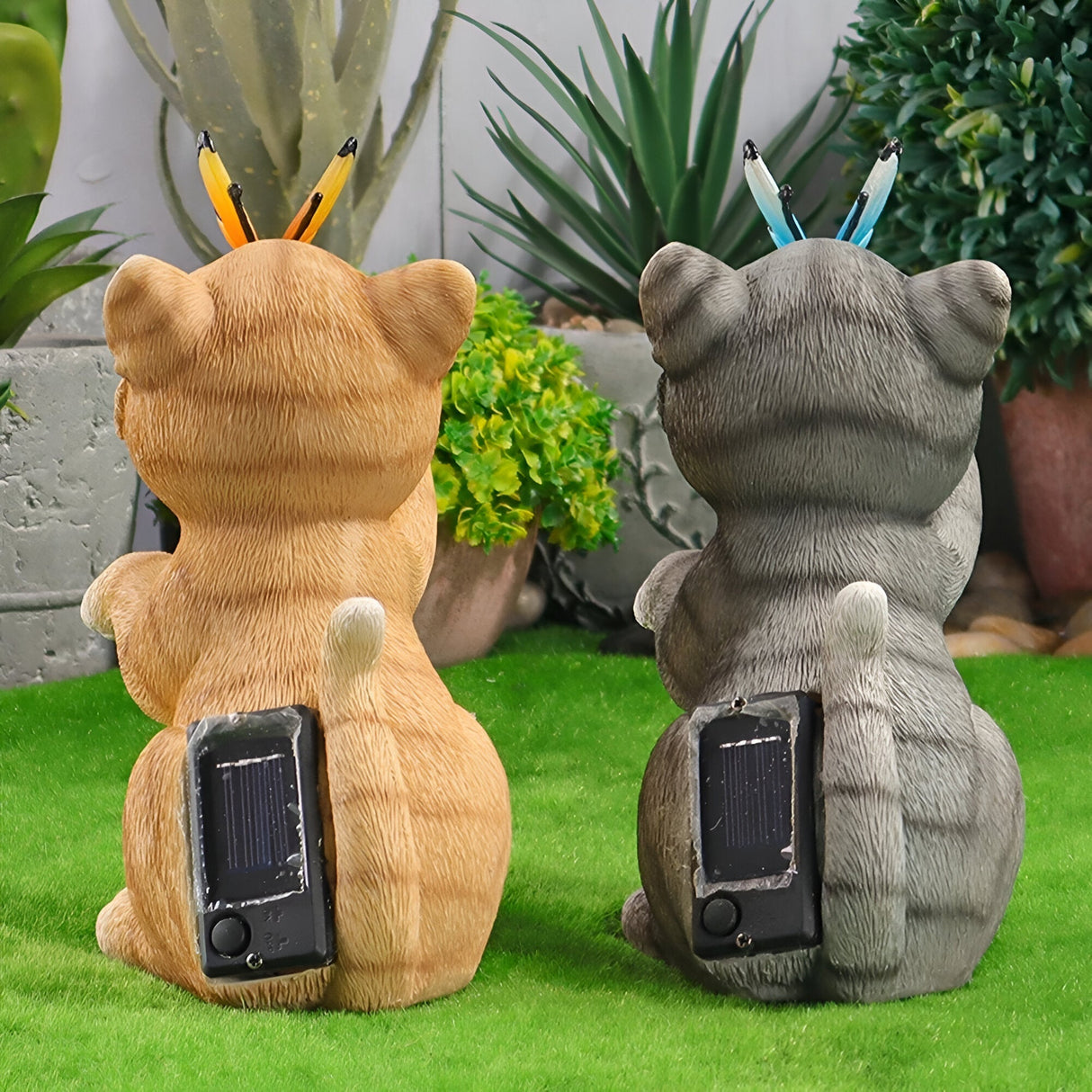 MoonlitPaws Light - Solarbatteridriven kattstaty med fjärilsbelysning Carvallo