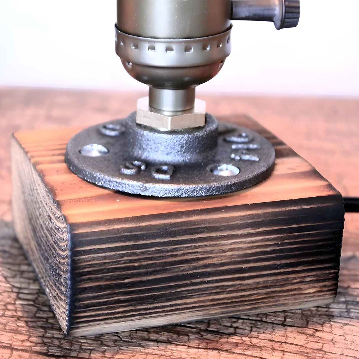 RetroGlow Lampa - Retro LED Bordslampa med Strömbrytare Carvallo