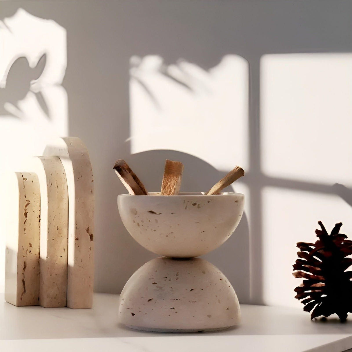 StoneHaven Rökelsehållare - Modern Travertin Rund Ornament Rökelsehållare Carvallo