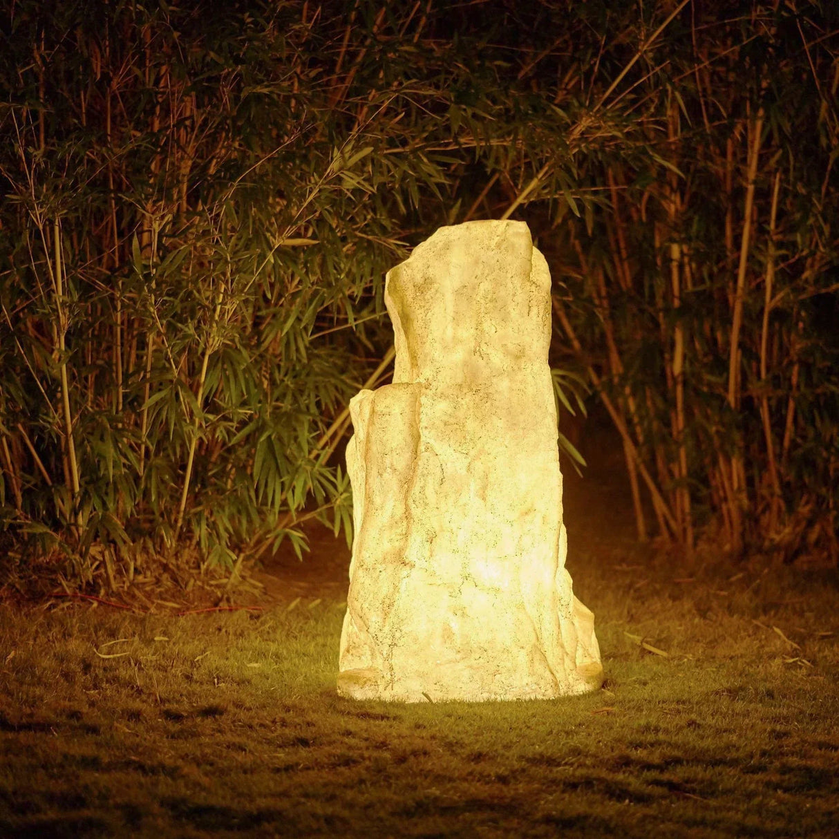 Carvallo Utomhus Trädgårdslampa i stenliknande utförande | Sol- & kabeldrift | Vädertålig IP65 | Finns i 3 storlekar | För vägar & rabatter Carvallo