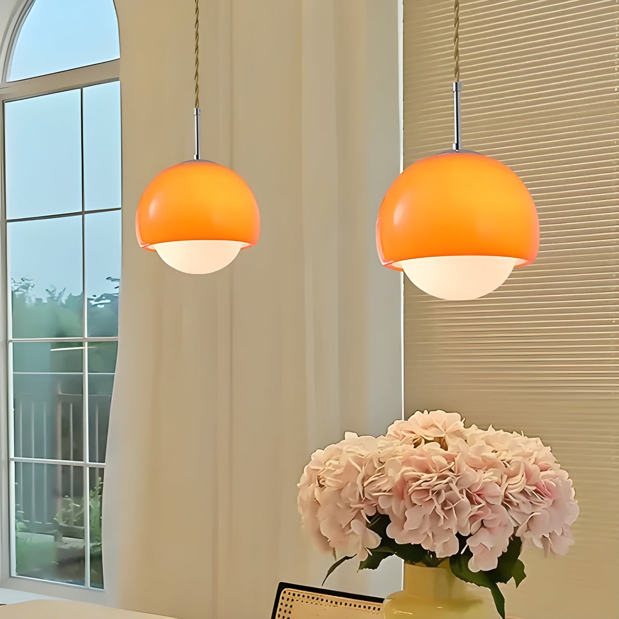 Glas-hänglampa i boll-design – stilfull retro-belysning för vardagsrum Carvallo