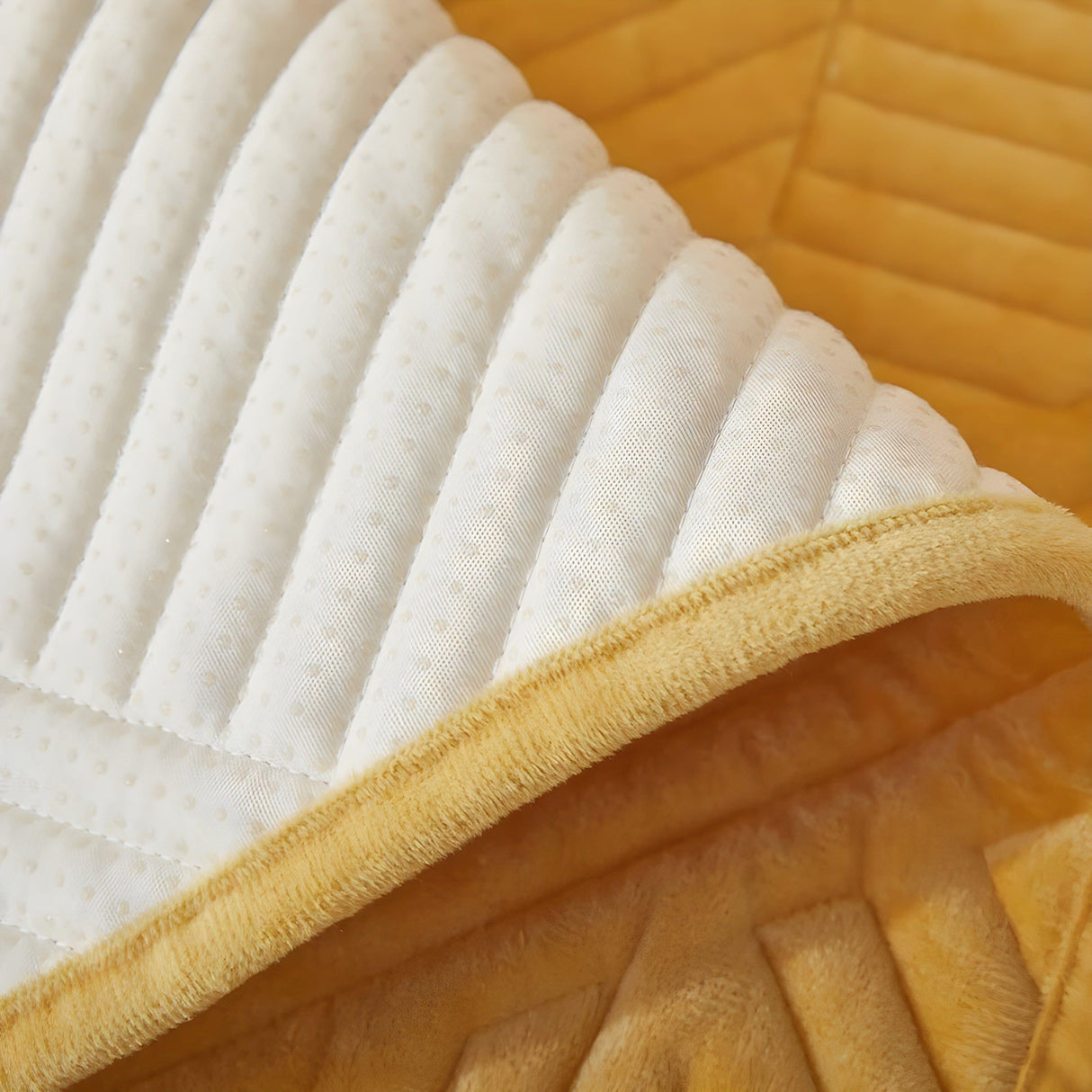 SofaGuard Deluxe – Modern Rutschfri Sammetsoffenduk för Vardagsrummet Carvallo