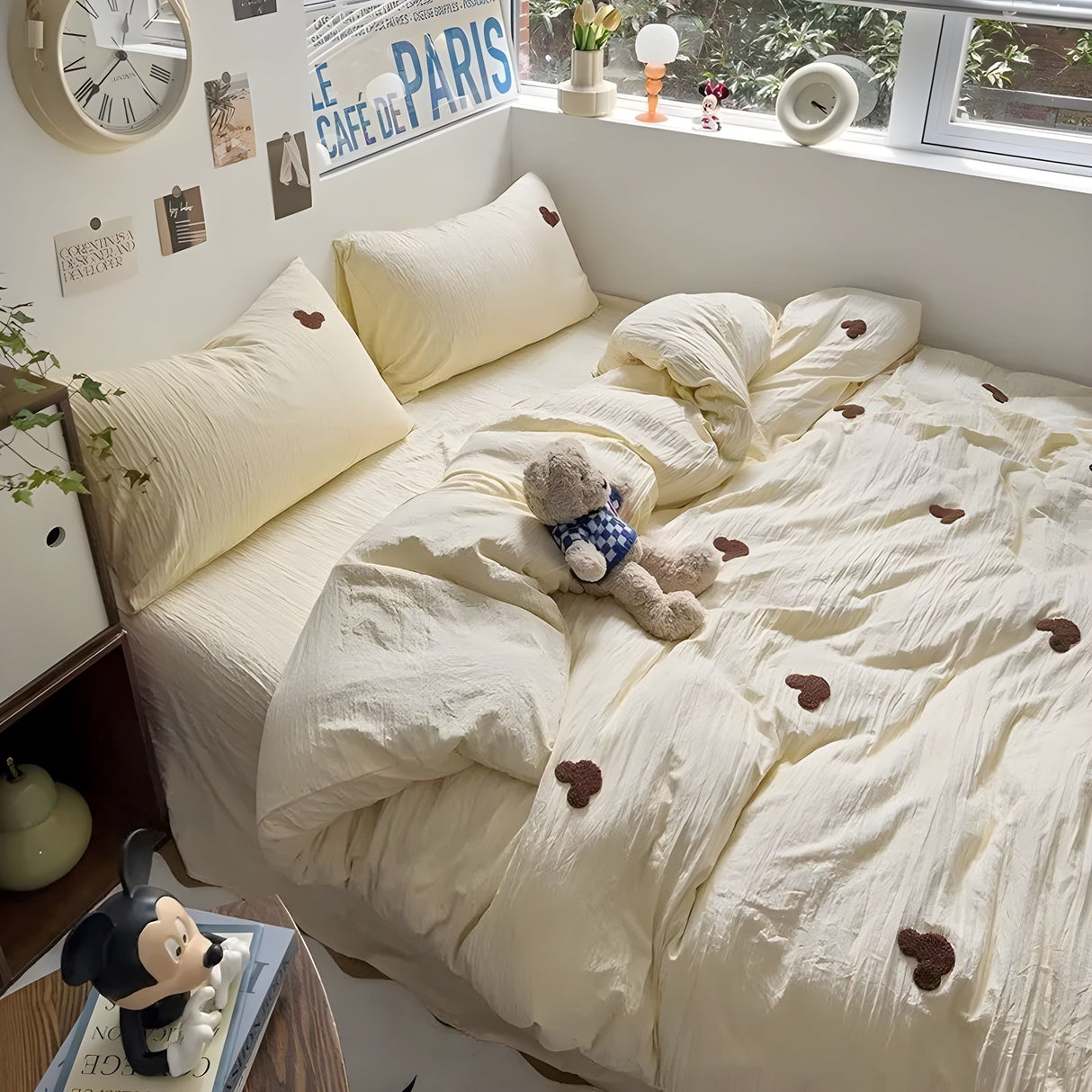 SweetNest Sängkläder Set - Avslappnad Broderad Hjärta Täcke Sängkläder Set (1 Filt + 1 Duvet Täcka + 2 Kuddöverdrag) Carvallo