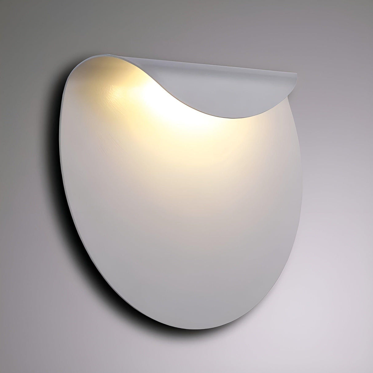 NobleGlow - Minimalist wall lamp with soft ambient lighting Carvallo