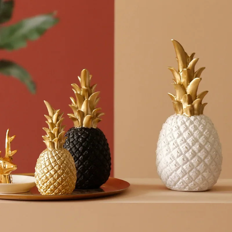 Guld Ananas Heminredning för Tropisk Elegans och Stil Carvallo