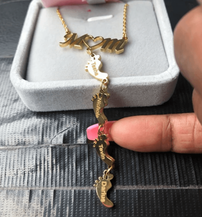 Baby Feet Mom Halsband-Kids-Bellasverige-Hemnix