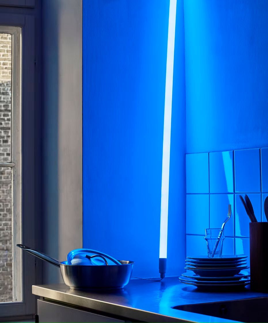 Neon-Stil LED Golvslampa – Livfull Ljusstång för Stämnings- & Accentbelysning Carvallo