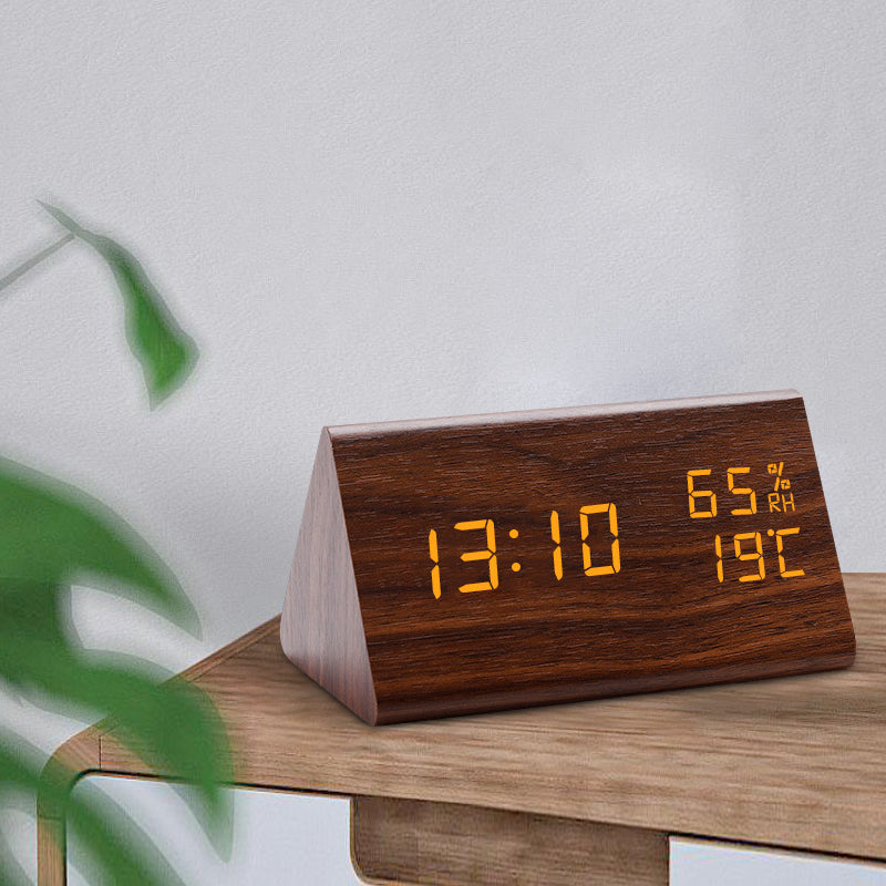 Digital Träväckarklocka med LED display – Stilren Alarmklocka i Modern Design Hemnix