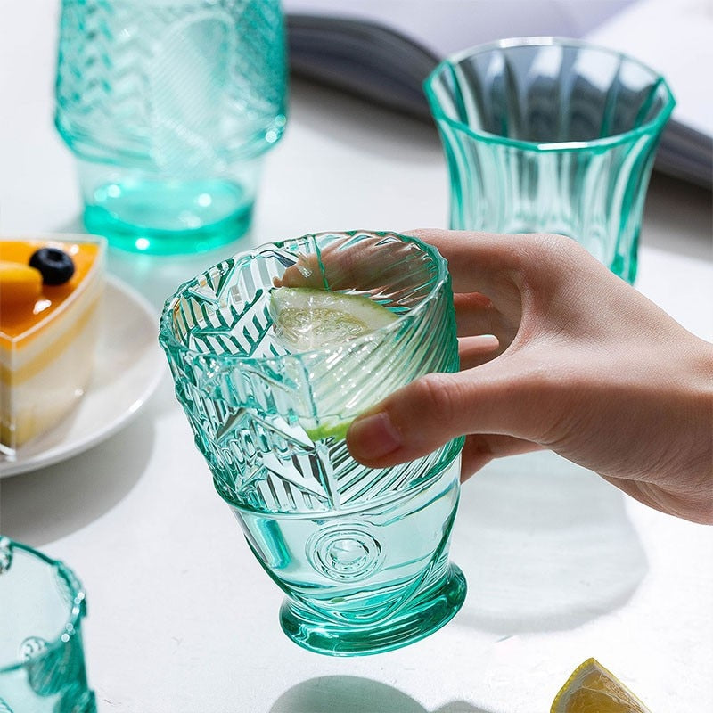 Staplbara Koi Fisk Glas – Set om 4 Färgglada Tumblers Carvallo