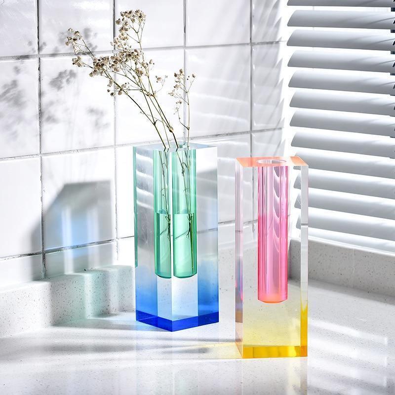 Crystal Prism Akryl Vas – Chic Geometric Accent MILA Sverige