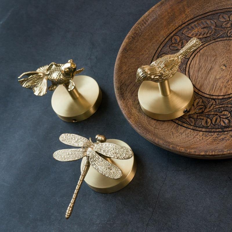 Carvallo - Dekorativ krok med djurtema för stilfull förvaring | 1+1 Gratis Carvallo