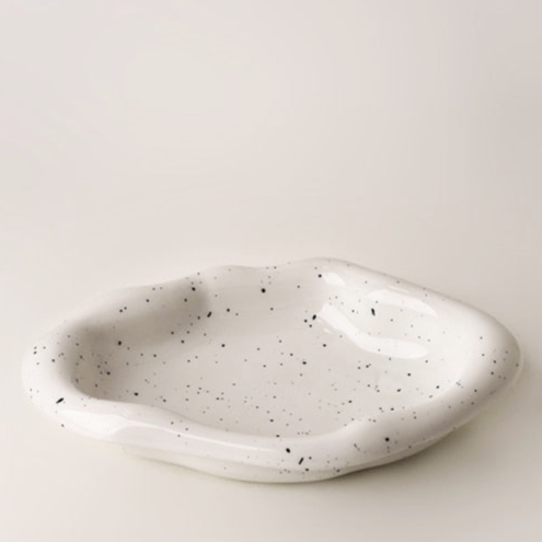 Carvallo – Glänsande Keramikskål med Unik Design Carvallo