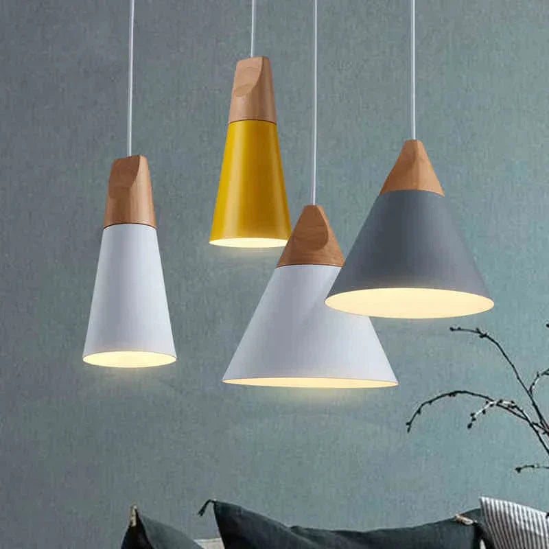 Stilig Trä och Aluminium LED Hängande Lampa – E27 Kompatibel Carvallo