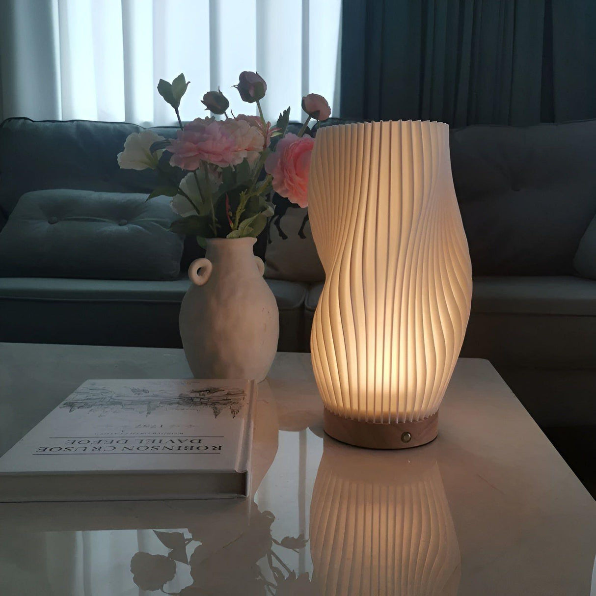 ChicPleats Lampa - Luksusig Fransk Kräm Ficklampor för en Mysig Atmosfär Carvallo