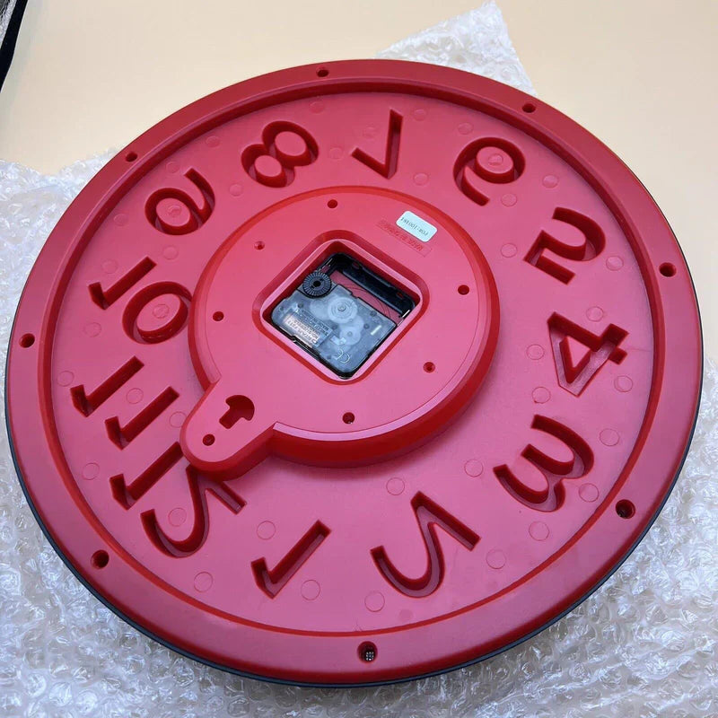 QuietElegance – Tyst väggklocka med dekorativ design för lugna rum Carvallo