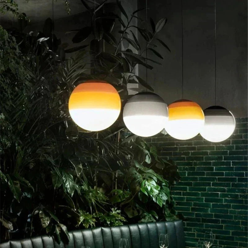 Gradient Glass Pendant Light | Färgglad Glas Taklampa Ø15‑20 cm | Unisex | Modern Look | Brick by Brick London Carvallo