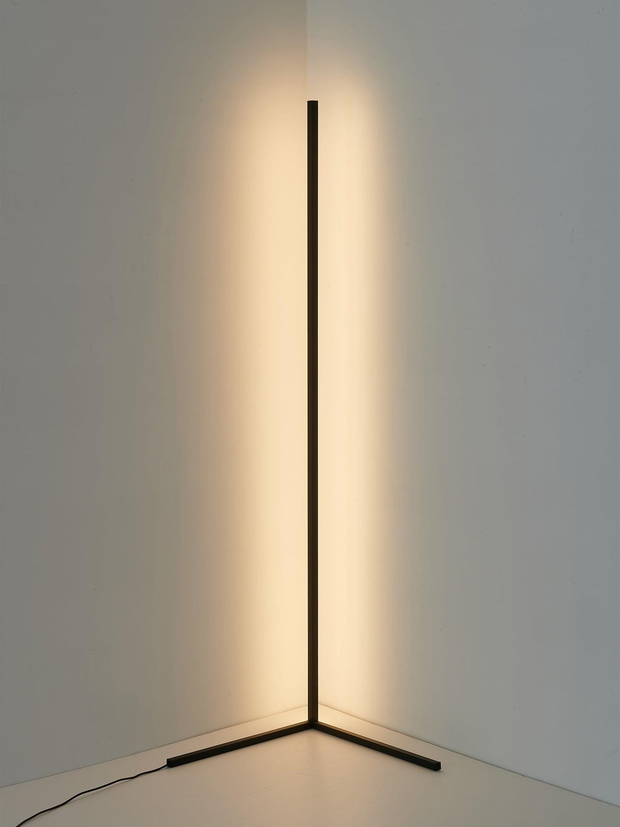 Golvlampa Modern Justerbar LED Hörnljus Carvallo