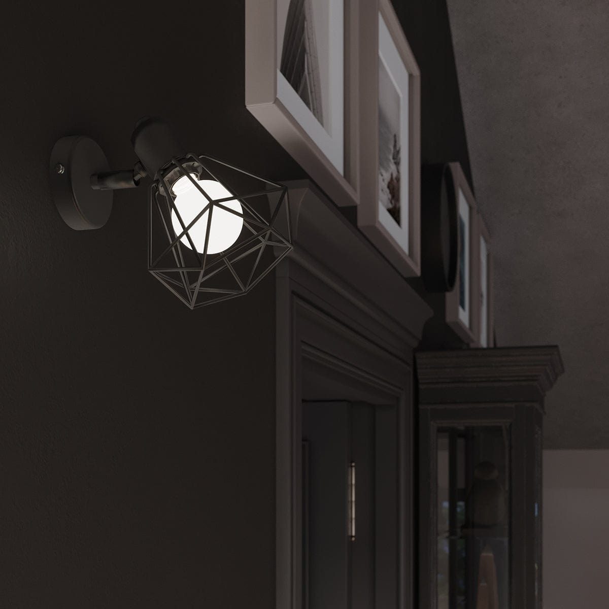 Taklamp Artemis 3 Svart - Modern Loft-Stil - Justerbar Ljusvinkel - Utbytbara Glödlampor - Hållbar Pulverlackerad Stål - Mångsidig 3-Punkts Belysning Carvallo