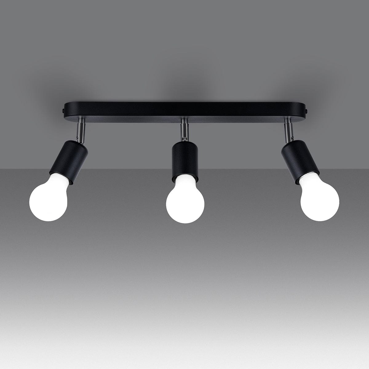 Fornes Taklampa 3 Svart - Modern Minimalistisk Design - Justerbara Ljusvinklar - Hållbar Metallram - Mångsidig Belysningslösning - Smart Glödlampa Kompatibel Carvallo