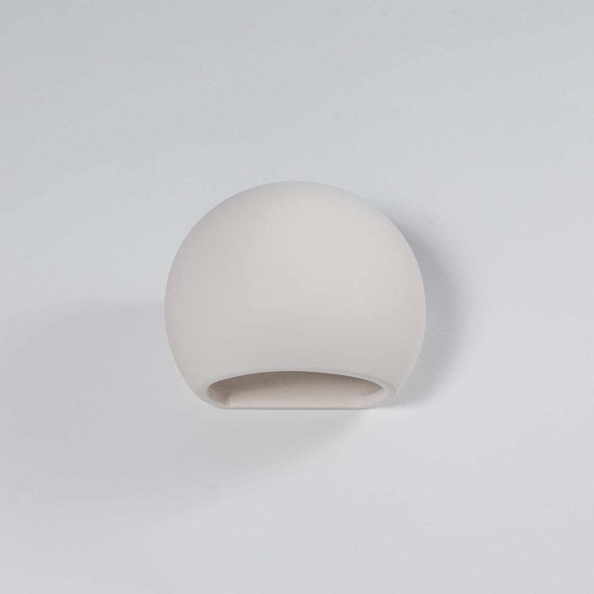 Globe Keramisk Vägglampa - Modern Cirkel Design - Mjuk Belysning - Vit Carvallo