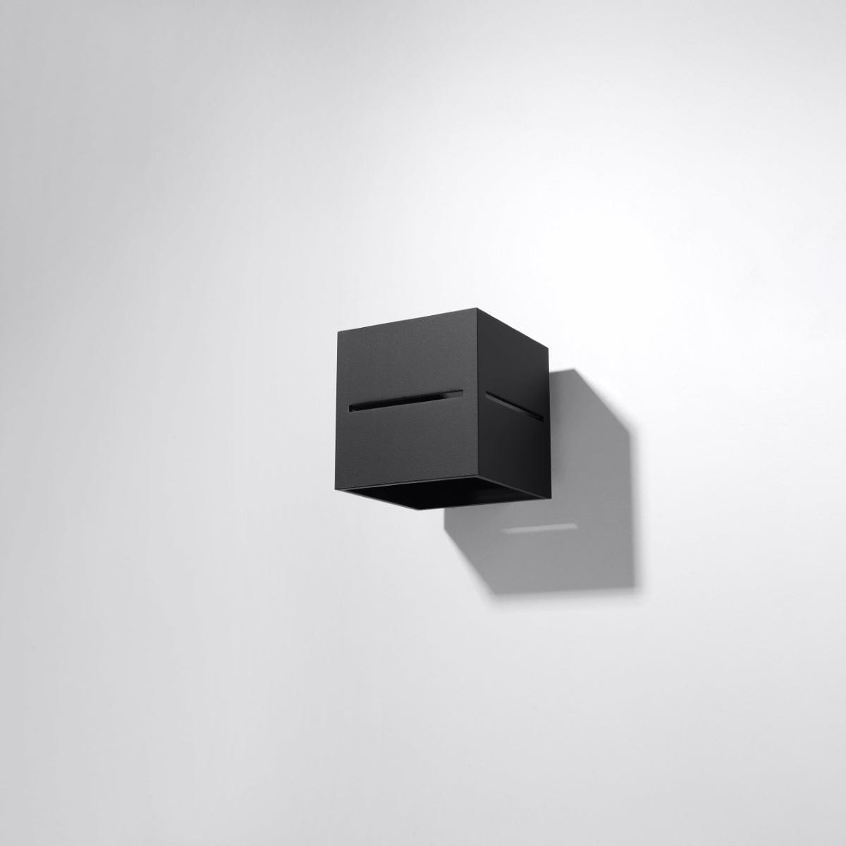 Lobo svart vägglampa - Minimalistisk aluminiumdesign - G9-sockel - 10x12x10 cm Carvallo