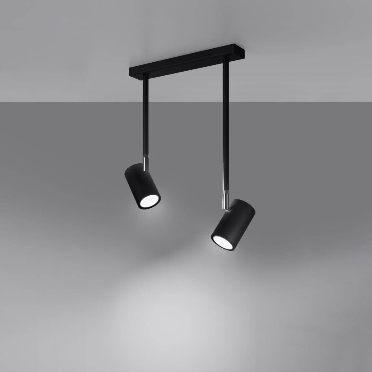 NORANO Taklampa 2 Svart - Justerbar Ljusriktning - Minimalistisk Design - Tillverkad i Polen - Tidlös Svart med Krominsatser - Modern och Funktionell Carvallo